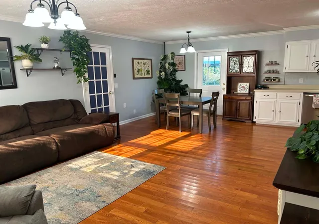 Photo 4 of Single family home for sale at 112 Reed Pl, Madisonville, KY 42431 | MLS# 26020177 | Listing updated on 2026-09-21