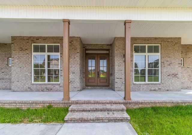 Photo 3 of Single family home for sale at 370 Splendor View Dr, Somerset, KY 42503 | MLS# 26019680 | Listing updated on 2026-09-07