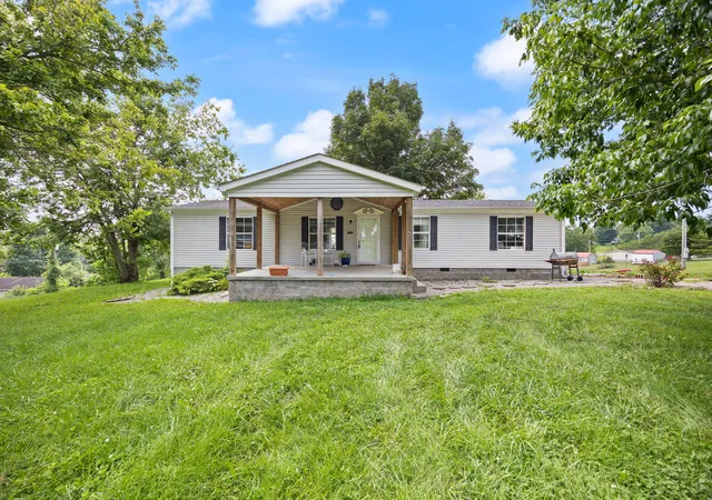 Photo 1 of Single family home for sale at 301 Jessica Cir, Richmond, KY 40475 | MLS# 26020041 | Listing updated on 2026-07-31