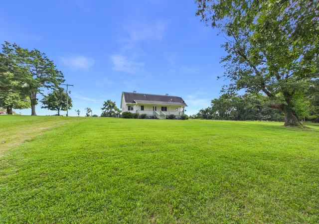 Photo 2 of Sale Pending at 2610 Ky 564, Mayfield, KY 42066 | MLS# 26019760 | Listing updated on 2026-09-08