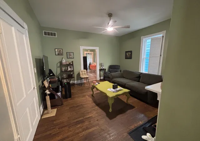 Photo 4 of Single family home for sale at 125 E Campbell St, Frankfort, KY 40601 | MLS# 26019744 | Listing updated on 2026-09-05