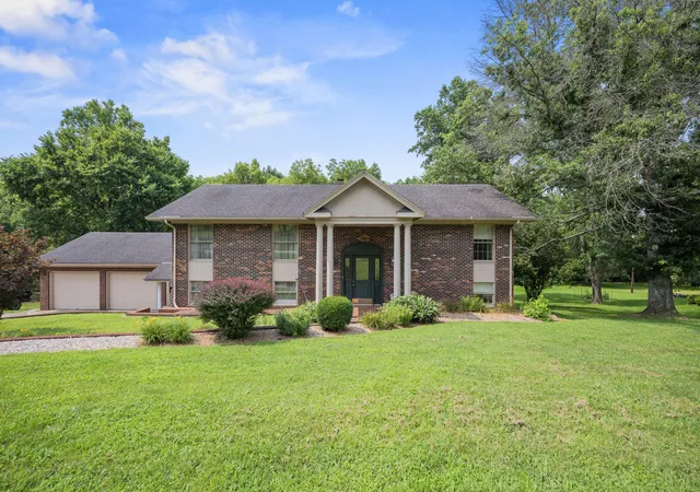Photo 68 of Single family home for sale at 2075 Greentree Dr, Richmond, KY 40475 | MLS# 26019768 | Listing updated on 2026-10-22