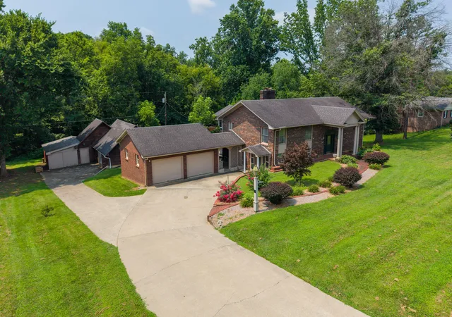 Single family home for sale at 2075 Greentree Dr, Richmond, KY 40475 | MLS# 26019768