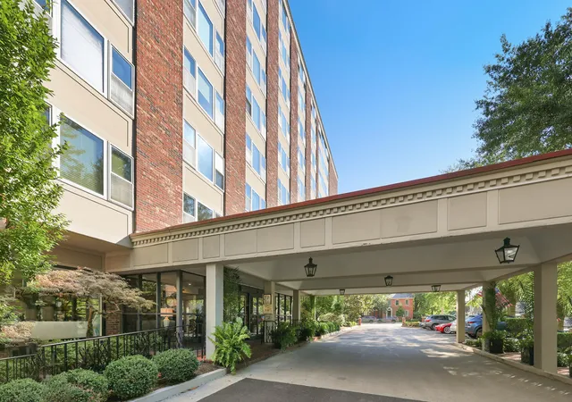 Photo 2 of Condo for sale at 101 S Hanover Ave #5B, Lexington, KY 40502 | MLS# 26019887 | Listing updated on 2026-08-14