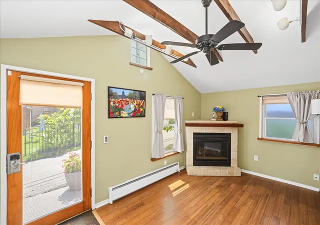 Photo 2 of Single family home for sale at 617 Shaw Ln, Frankfort, KY 40601 | MLS# 26019932 | Listing updated on 2026-07-26