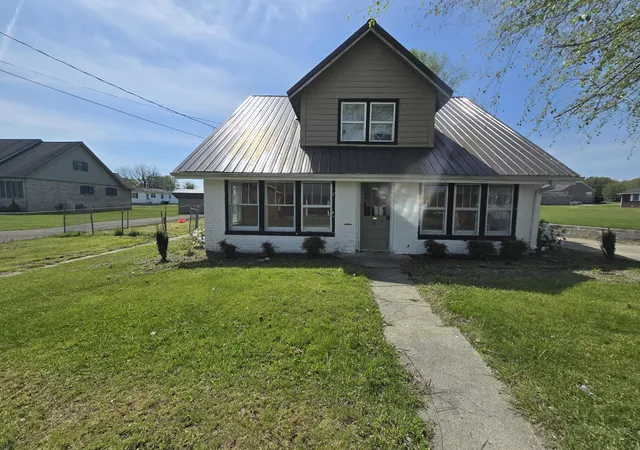 Photo 2 of Single family home for sale at 77 Curd Rd, Williamsburg, KY 40769 | MLS# 26019851 | Listing updated on 2026-09-01