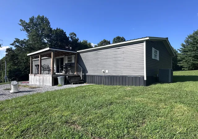 Photo 3 of Single family home for sale at 1951 Angel Ridge Rd, Hustonville, KY 40437 | MLS# 26019853 | Listing updated on 2026-08-25