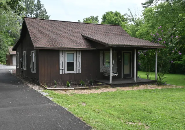 Photo 2 of Single family home for sale at 8250 W Us Hwy 68 #8250, Benton, KY 42025 | MLS# 26019958 | Listing updated on 2026-08-13
