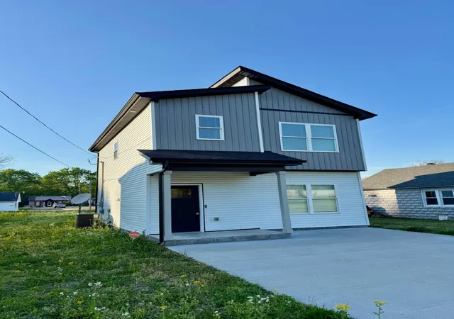 Photo 1 of Single family home for sale at 308 N 2nd Street, Guthrie, KY 42234 | MLS# 26021399 | Listing updated on 2026-08-07