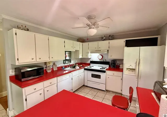 Photo 3 of Single family home for sale at 9872 State Hwy 93, Eddyville, KY 42038 | MLS# 26020755 | Listing updated on 2026-08-17