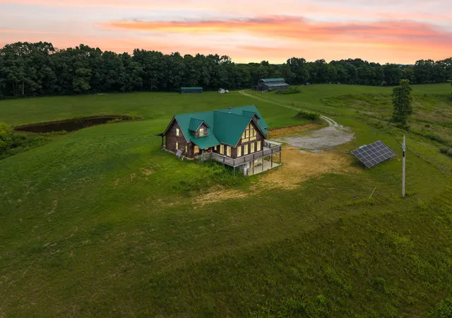 Photo 1 of Sale Pending at 550 Bowman Ridge Rd, Morehead, KY 40351 | MLS# 26019857 | Listing updated on 2026-08-27