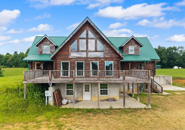 Photo 3 of Sale Pending at 550 Bowman Ridge Rd, Morehead, KY 40351 | MLS# 26019857 | Listing updated on 2026-08-27