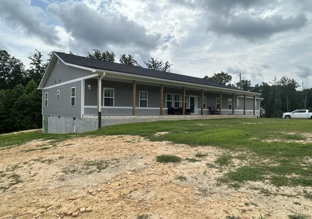 Photo 3 of Single family home for sale at 1431 High Moore Rd, London, KY 40741 | MLS# 26019910 | Listing updated on 2026-08-05