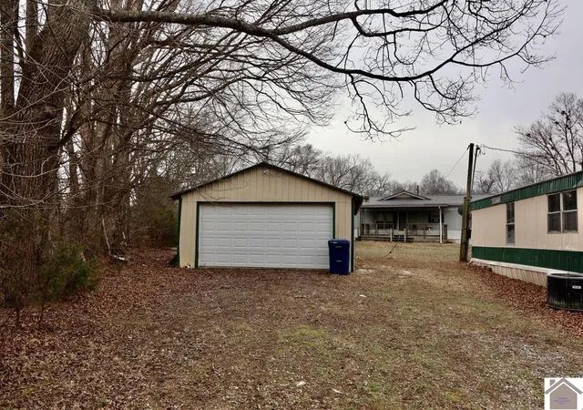 Photo 2 of Sale Pending at 55 Seminole Dr, Cadiz, KY 42211 | MLS# W135808 | Listing updated on 2026-07-31