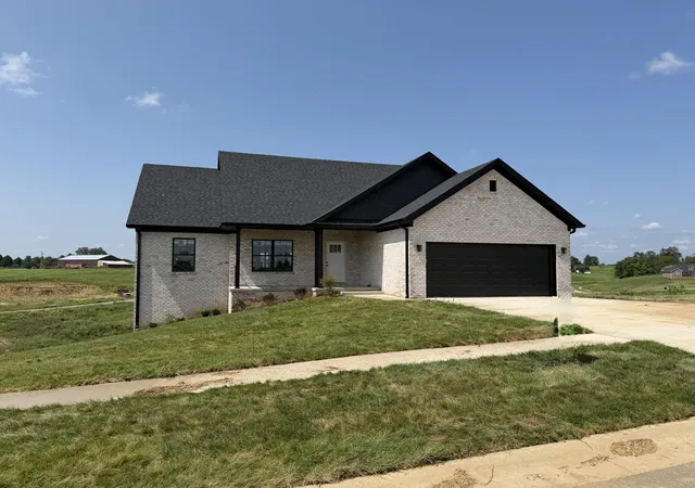 Photo 1 of Single family home for sale at 114 Cabela Dr, Richmond, KY 40475 | MLS# 26019868 | Listing updated on 2026-09-14