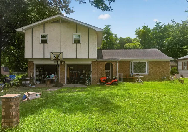 Photo 1 of Single family home for sale at 1116 Lackey St, Paducah, KY 42003 | MLS# 26019886 | Listing updated on 2026-09-04