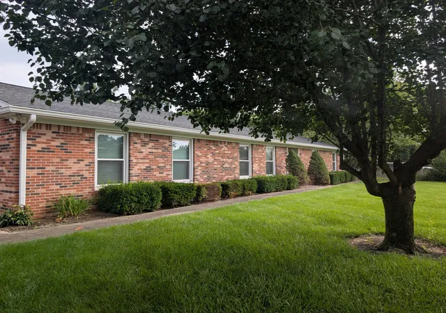 Photo 1 of Sale Pending at 215 Glenn Ct, Georgetown, KY 40324 | MLS# 26019921 | Listing updated on 2026-09-23