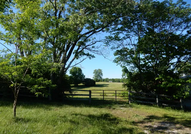 Photo 1 of Sale Pending at 3770 Delaney Fry Rd, Versailles, KY 40383 | MLS# 26019911 | Listing updated on 2026-09-10
