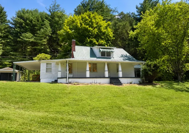 Photo 1 of Sale Pending at 226 Squib Ano Rd, Somerset, KY 42501 | MLS# 26020022 | Listing updated on 2026-09-02