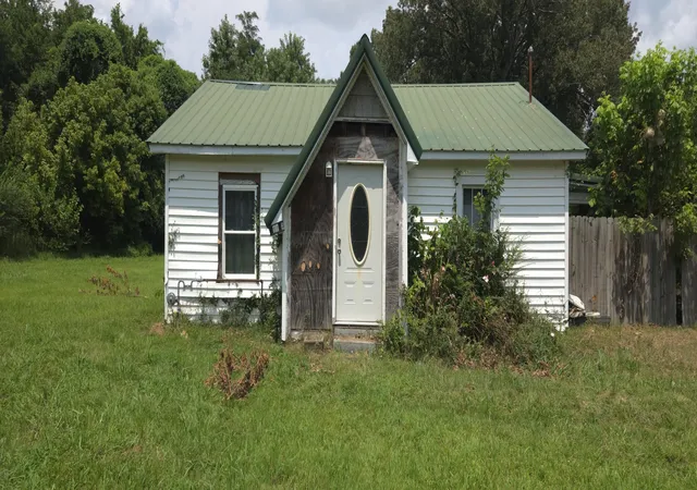 Photo 2 of Single family home for sale at 1119 Rutter St, Paducah, KY 42003 | MLS# 26019940 | Listing updated on 2026-09-16