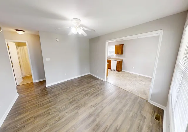 Photo 2 of Single family home for sale at 60 Shirley St, Berea, KY 40403 | MLS# 26020059 | Listing updated on 2026-07-28