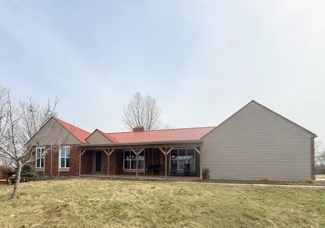 Photo 1 of Single family home for sale at 131 Monday Ln, Berea, KY 40403 | MLS# 26019985 | Listing updated on 2026-08-03