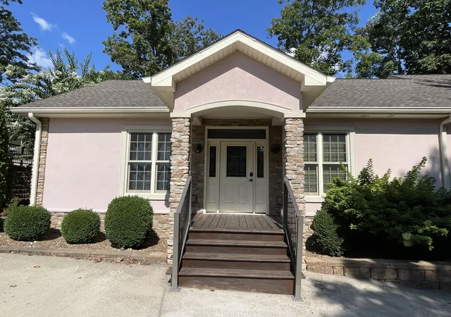 Photo 3 of Single family home for sale at 64 Cochise Trl, Cadiz, KY 42211 | MLS# 26019984 | Listing updated on 2026-10-01