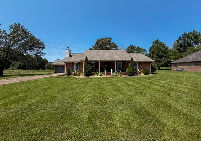 Photo 1 of Sale Pending at 315 Palisades Cir, Paducah, KY 42001 | MLS# 26020050 | Listing updated on 2026-08-04