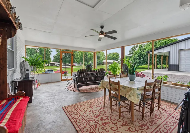 Photo 4 of Sale Pending at 402 Harmon Dr, Marion, KY 42064 | MLS# 26020114 | Listing updated on 2026-09-10