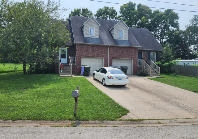 Photo 2 of Sale Pending at 236 238 Brookside Dr, Georgetown, KY 40324 | MLS# 26020006 | Listing updated on 2026-07-31
