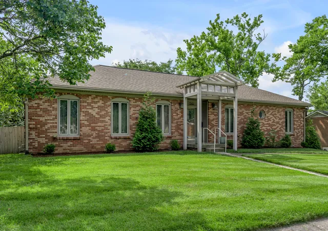 Photo 2 of Sale Pending at 3362 Pimlico Pkwy, Lexington, KY 40517 | MLS# 26020347 | Listing updated on 2026-08-21