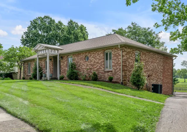 Photo 3 of Sale Pending at 3362 Pimlico Pkwy, Lexington, KY 40517 | MLS# 26020347 | Listing updated on 2026-08-21