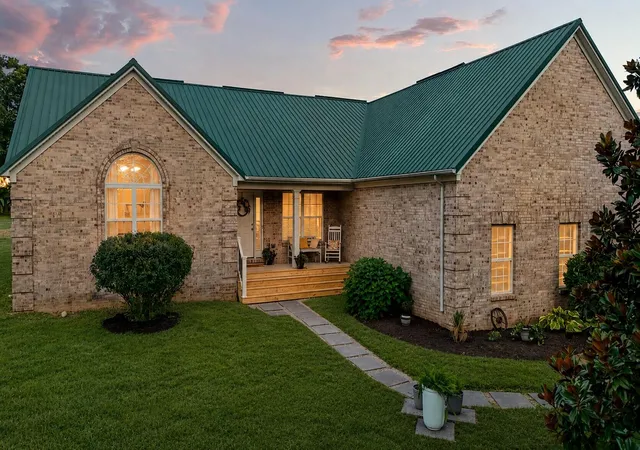 Photo 2 of Single family home for sale at 2639 Weisenberger Ml Rd, Midway, KY 40347 | MLS# 26019997 | Listing updated on 2026-08-11