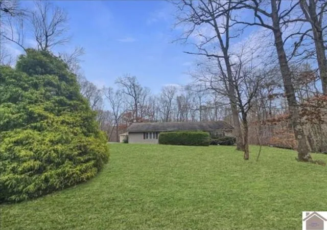 Photo 1 of Single family home for sale at 823 Sunset Dr, Benton, KY 42025 | MLS# 26020034 | Listing updated on 2026-07-27