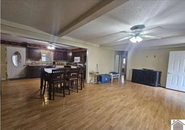 Photo 4 of Single family home for sale at 823 Sunset Dr, Benton, KY 42025 | MLS# 26020034 | Listing updated on 2026-07-27