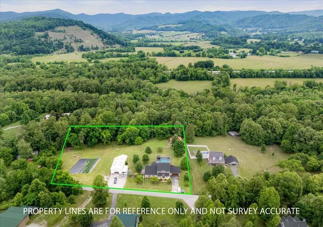 Photo 3 of House for sale at 6985 Old Mountain Ash Pike, Williamsburg, KY 40769 | MLS# 26020000 | Listing updated on 2026-08-09