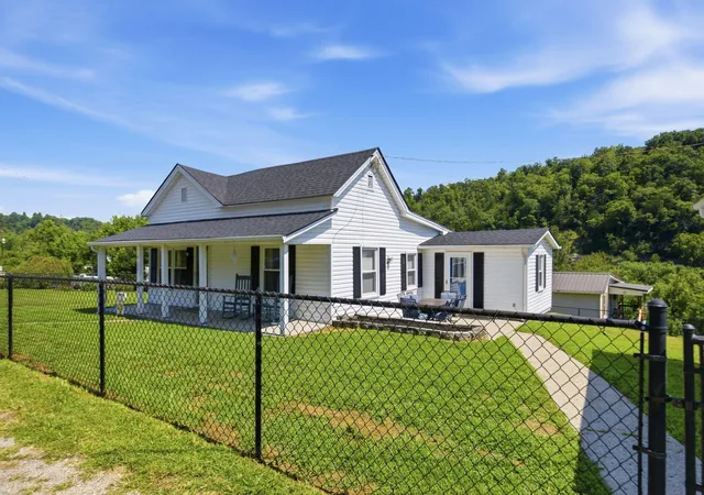 Photo 4 of Sale Pending at 3122 Depot St, Richmond, KY 40475 | MLS# 26020654 | Listing updated on 2026-09-11