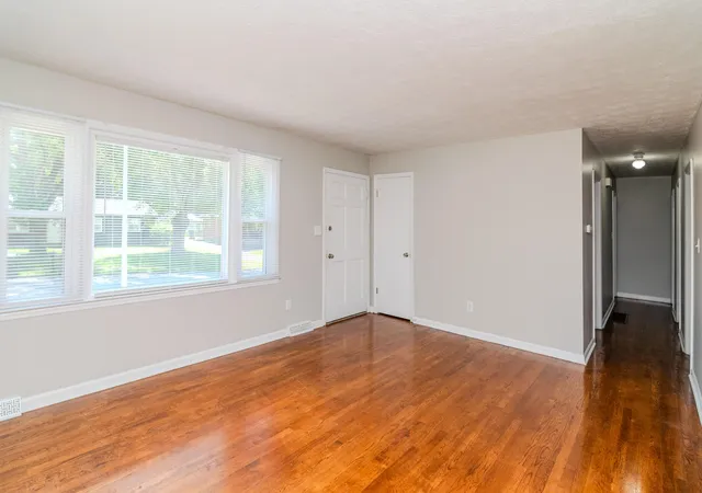 Photo 4 of Single family home for sale at 632 Waldo Way, Lexington, KY 40505 | MLS# 26020348 | Listing updated on 2026-09-09