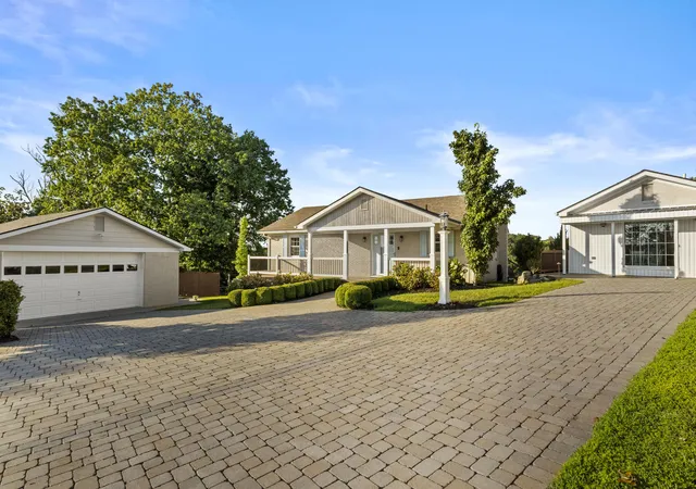 Photo 1 of Single family home for sale at 549 Ashley Camp Rd, Harrodsburg, KY 40330 | MLS# 26021013 | Listing updated on 2026-09-21