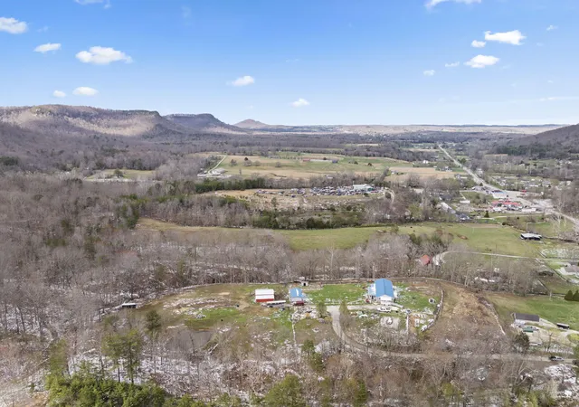 Photo 1 of Single family home for sale at 10494 Battlefield Memorial Hwy, Berea, KY 40403 | MLS# 26020029 | Listing updated on 2026-09-29
