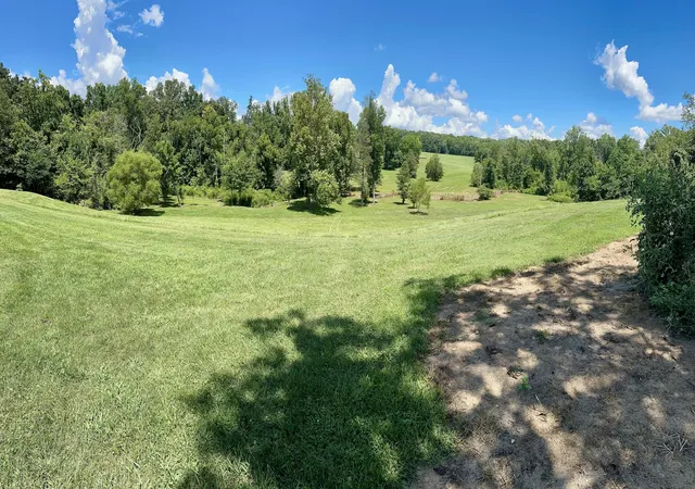 Photo 2 of Single family home for sale at 7120 N Hwy 127 B, Albany, KY 42602 | MLS# 26020033 | Listing updated on 2026-09-15