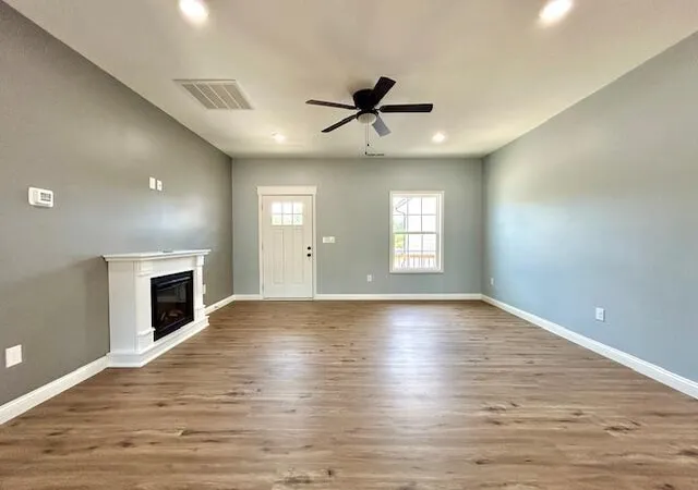 Photo 3 of Single family home for sale at 1318 E Mt Vernon St, Somerset, KY 42501 | MLS# 26020201 | Listing updated on 2026-07-29