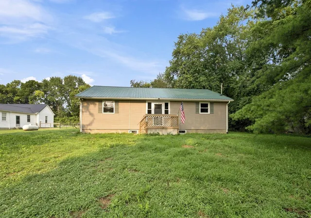 Photo 2 of Sale Pending at 137 Blake Ln, Berry, KY 41003 | MLS# 26020231 | Listing updated on 2026-09-18