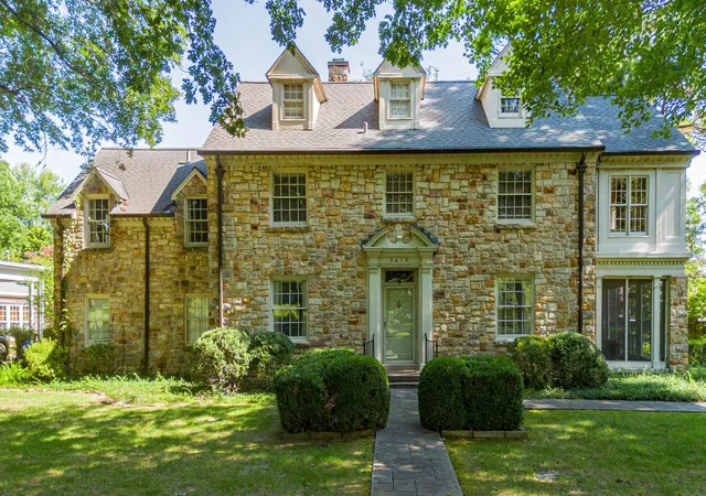 Photo 1 of Single family home for sale at 3415 Jefferson St, Paducah, KY 42001 | MLS# 26020459 | Listing updated on 2026-08-14