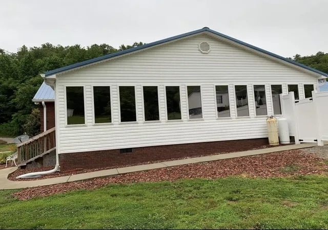 Photo 2 of Single family home for sale at 3947 Ky 638, Manchester, KY 40962 | MLS# 26020057 | Listing updated on 2026-09-08