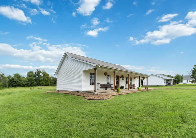 Photo 2 of Single family home for sale at 2229 Brassfield Rd, Richmond, KY 40475 | MLS# 26020193 | Listing updated on 2026-08-10