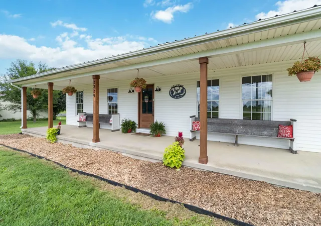 Photo 3 of Single family home for sale at 2229 Brassfield Rd, Richmond, KY 40475 | MLS# 26020193 | Listing updated on 2026-08-10