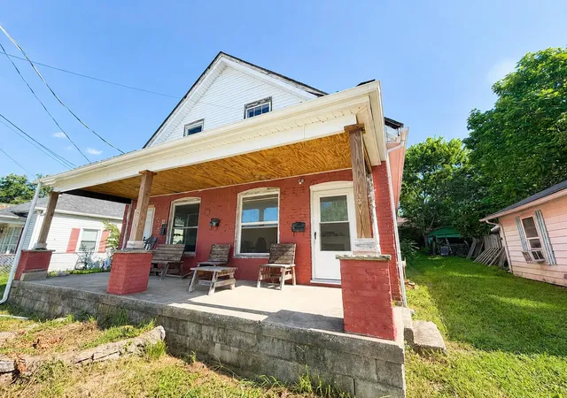 Photo 1 of Multi family home for sale at 107 Ross St, Nicholasville, KY 40356 | MLS# 26020053 | Listing updated on 2026-07-28