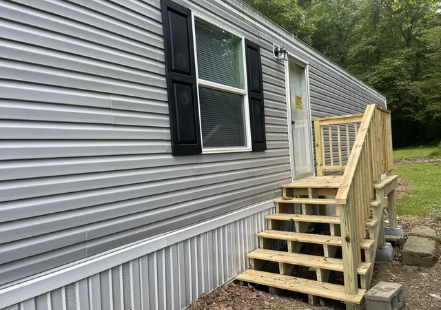Photo 2 of Sale Pending at 287 Kay Jay Camp Rd, Barbourville, KY 40906 | MLS# 26020200 | Listing updated on 2026-09-11