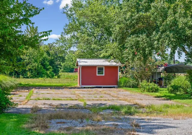 Photo 33 of Sale Pending at 421 Lewis Rd, Crofton, KY 42217 | MLS# 26020062 | Listing updated on 2026-09-05